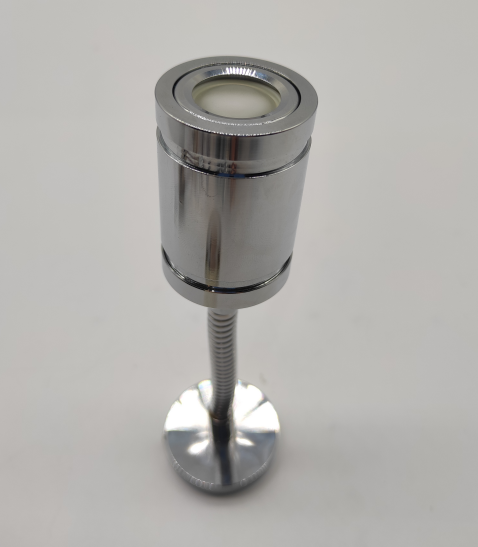 Чому автомобільне освітлення є необхідним для безпечної нічної їзди?